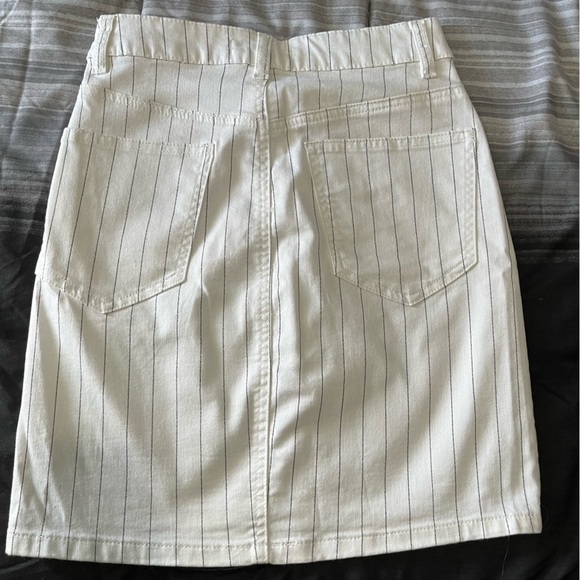 Dynamite 2 piece set - Picture 5 of 7